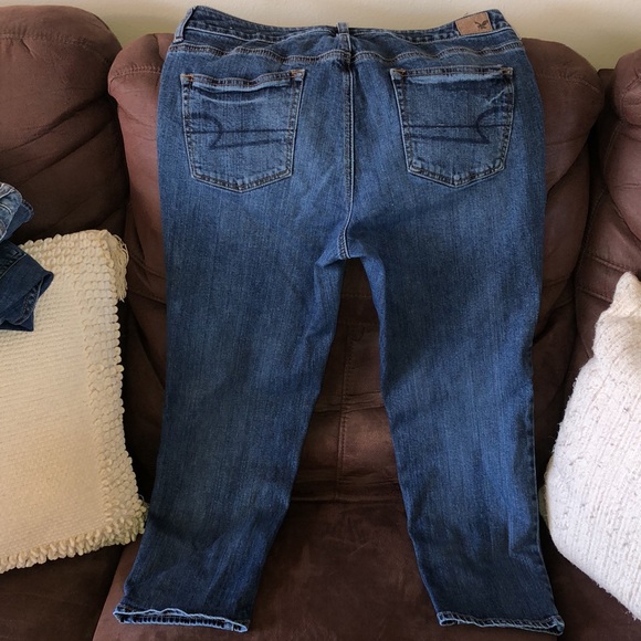 American Eagle Boy Crop Stretch - Picture 2 of 5